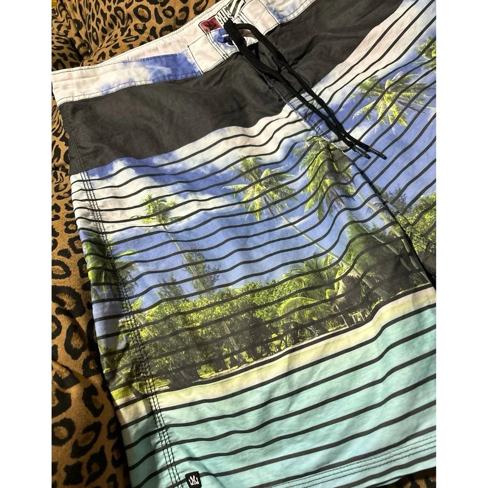Micros Men's Palm Tree Board Shorts Swim Shorts w/ Bottle Opener, Size 36‎